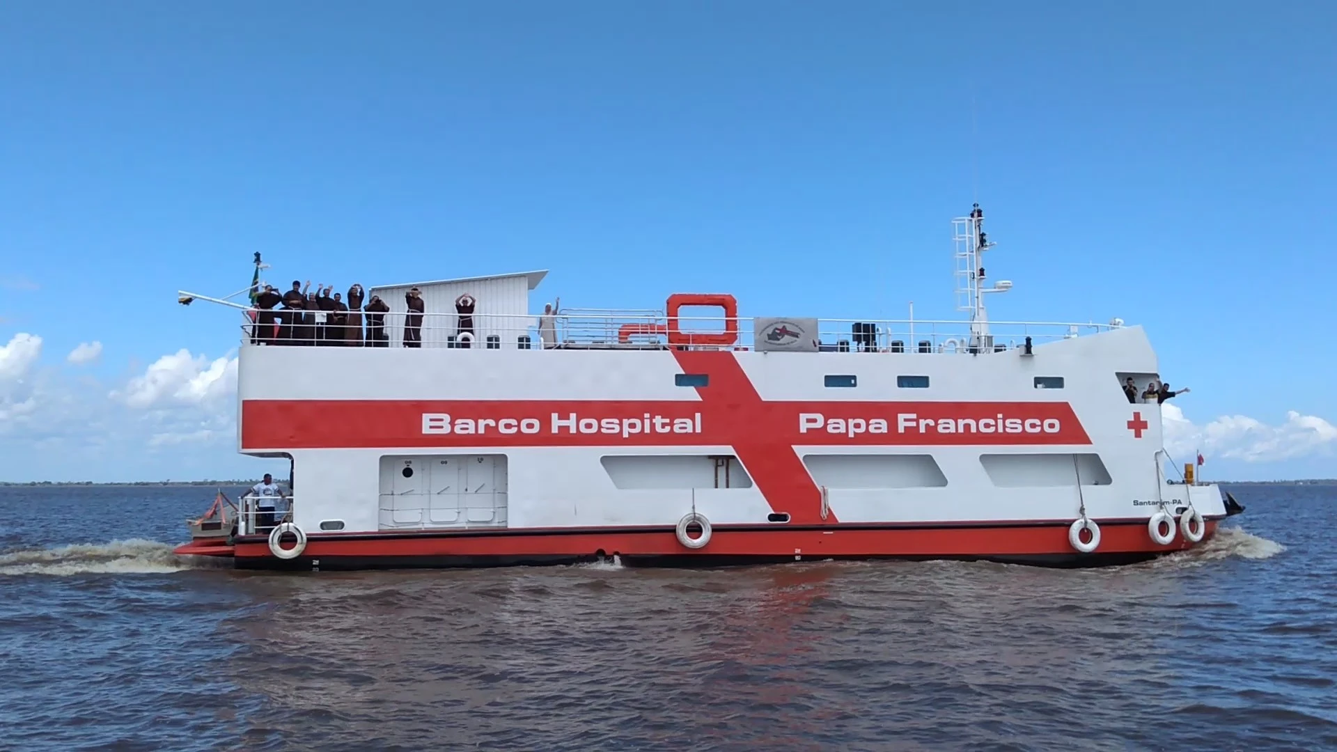 Barco Hospital Papa Francisco na Providência de Deus